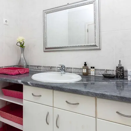 Orada 78 House - Privat Pool & Privacy Вилла Албуфейра